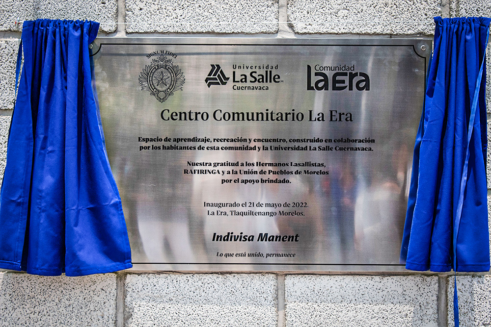 Placa-Centro-Comunitario-La-Era